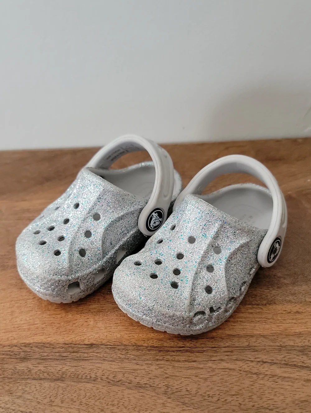 CROCS Kids Glitter Clog in Silver Sparkle